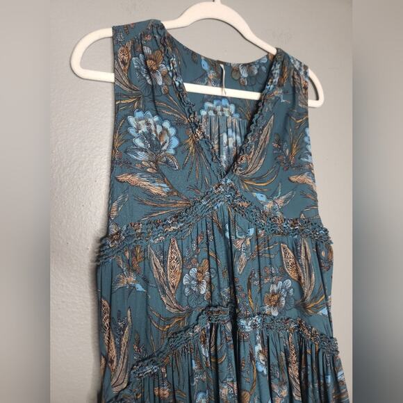 Free People. Lue Haze Floral Tunic - Picture 4 of 7